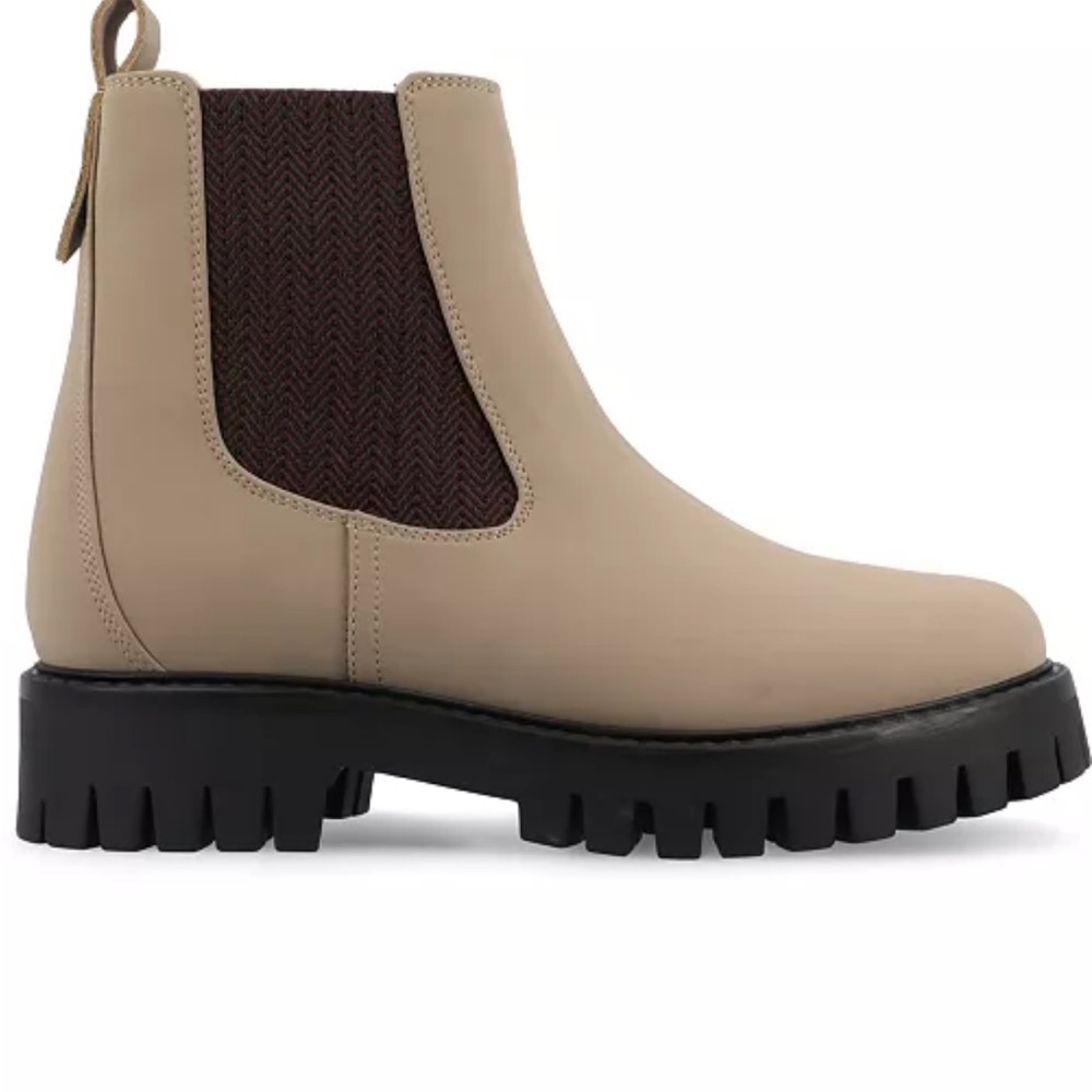 NIB Journee “Alara” Slip-On Vegan Ankle Boots Women’s sz 8/38 in Taupe